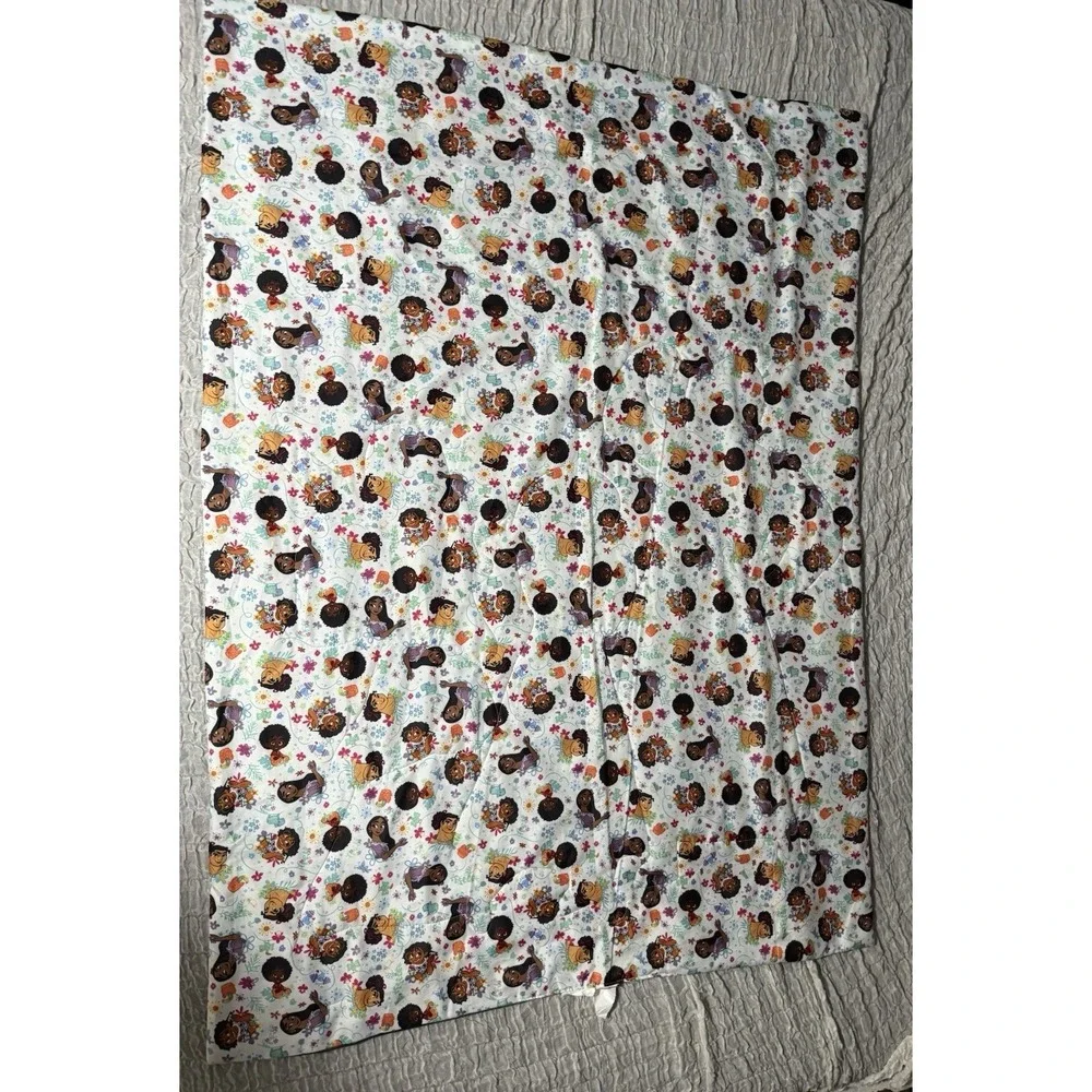 8S LN Disney ENCANTO Microfiber Reversible Toddler Bed Comforter Blanket